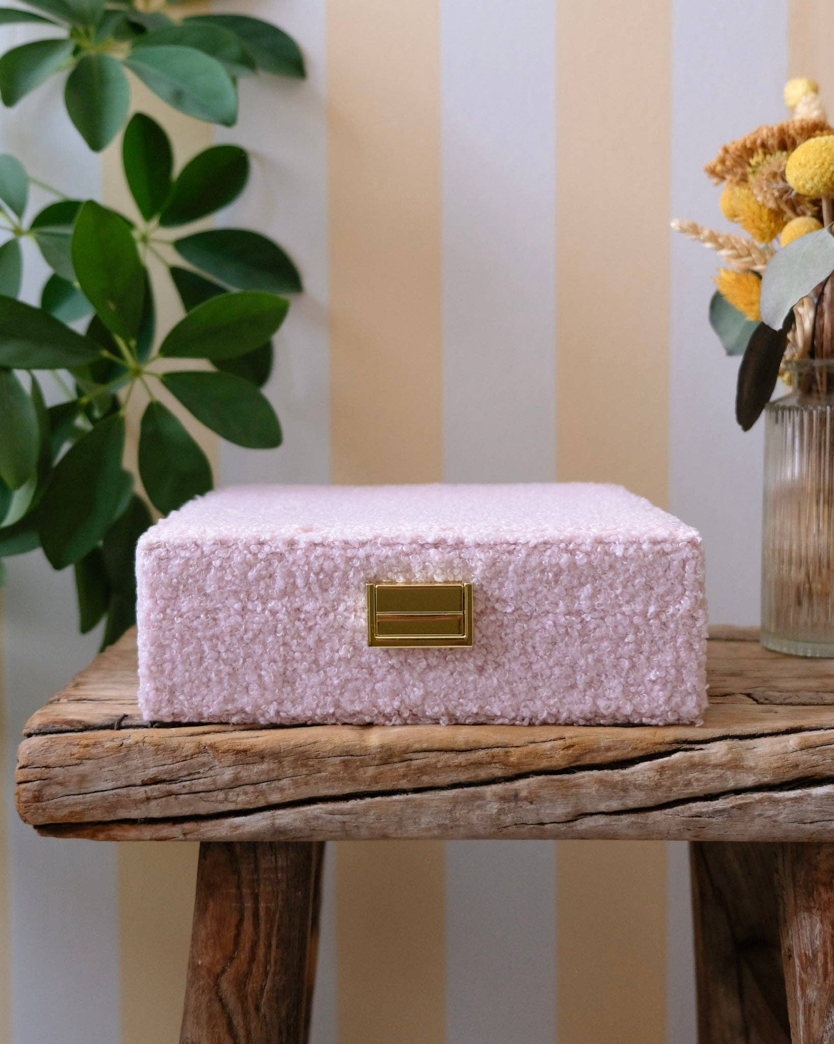 Maison Scarlett - Wholesale Jewelry Box/Organizer - Anne teddy jewelry box6