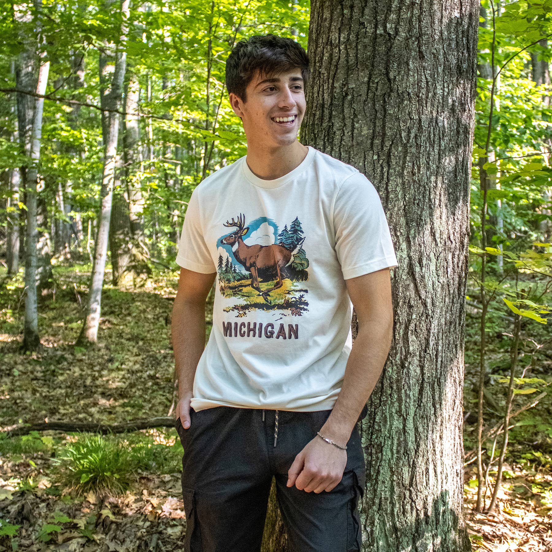 Peninsulas - Wholesale Screen Printed T-Shirt - Unisex - Michigan Deer T-Shirt1