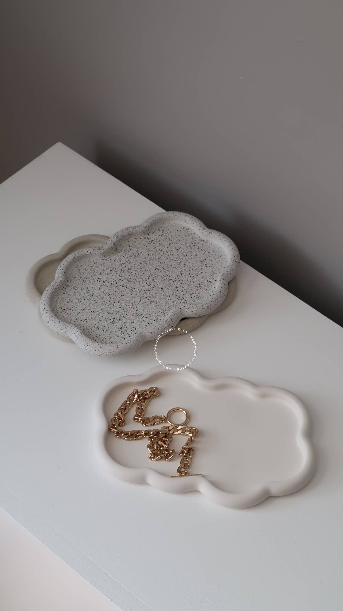 Jeune Home - Wholesale Decorative Tray - Nami - oblong wavy tray | Wavy tray | cloud tray 2