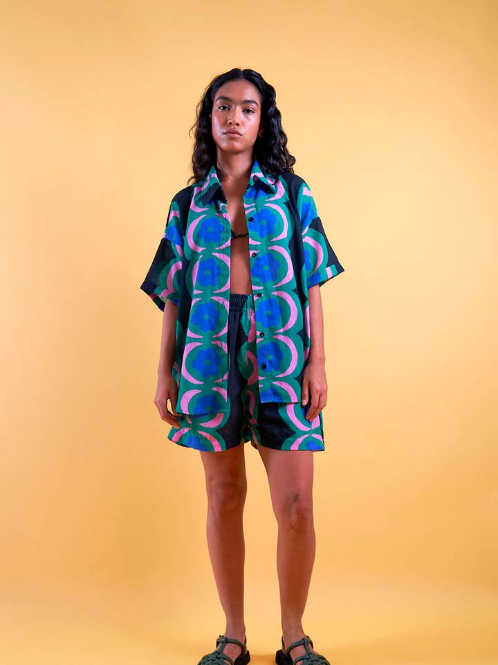 The Flowers and the Moon Shirt for wholesale by Fenáreta