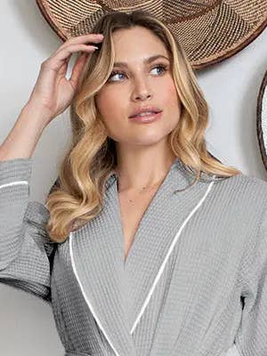 Lotus Linen - Wholesale Robe – Women's - Knee-Length Waffle Robe for Women17