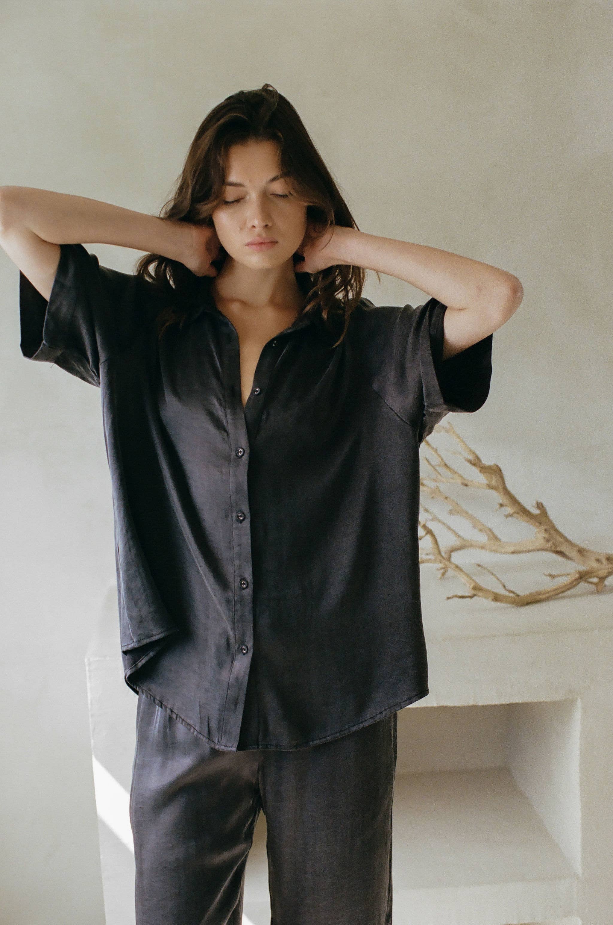 a.ren - Wholesale Button Down Shirt - Women's - AR1066 | Woven Lyocell Rayon Button Down Shirt Top2