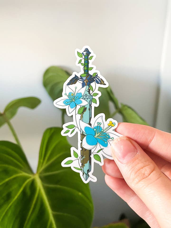 Master Sword Vinyl Vandtæt Die Cut Blomsterklistermærke for engroshandel hos Sarah May Arts