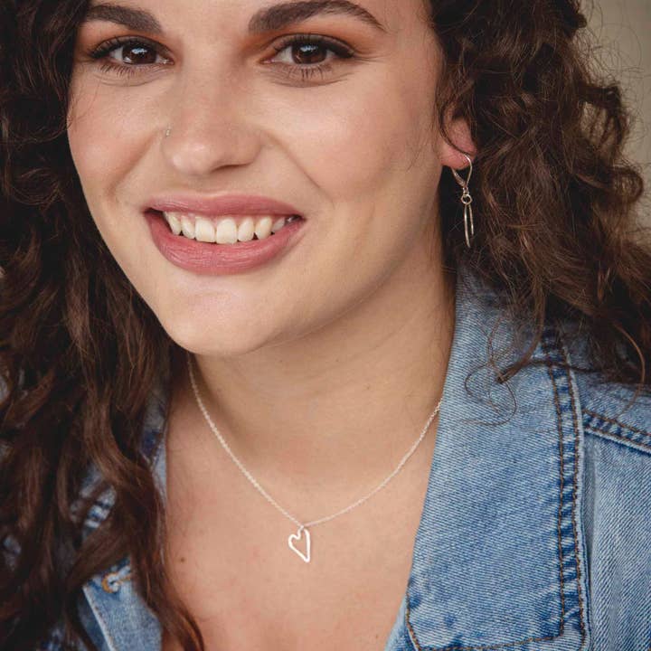 Freshie & Zero - Wholesale Pendant/Charm Necklace - Small Modern Heart Necklace - gold filled or sterling silver2