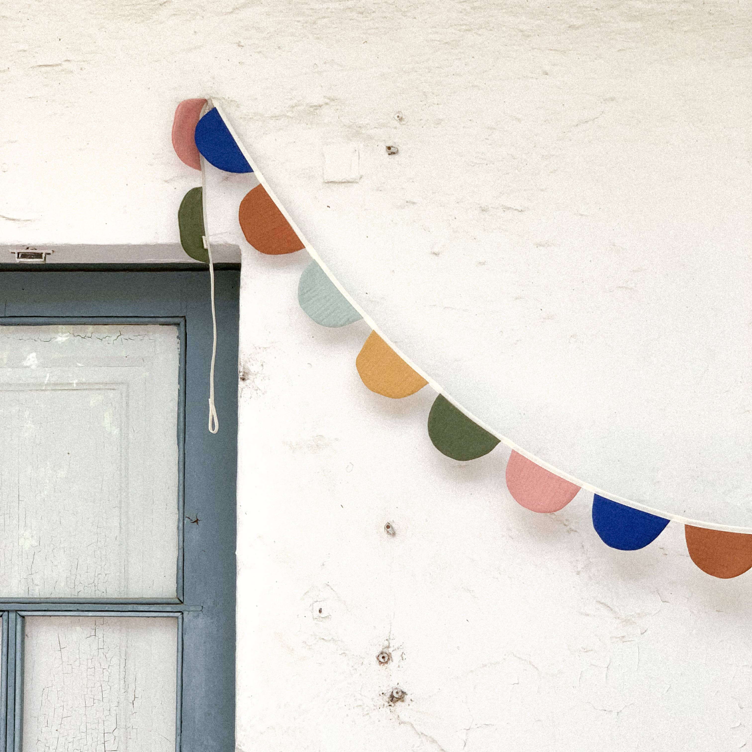 Monocrom – Engroshandel Guirlande – Bomuldsbanner med 12 halvcirkler i Verbena3