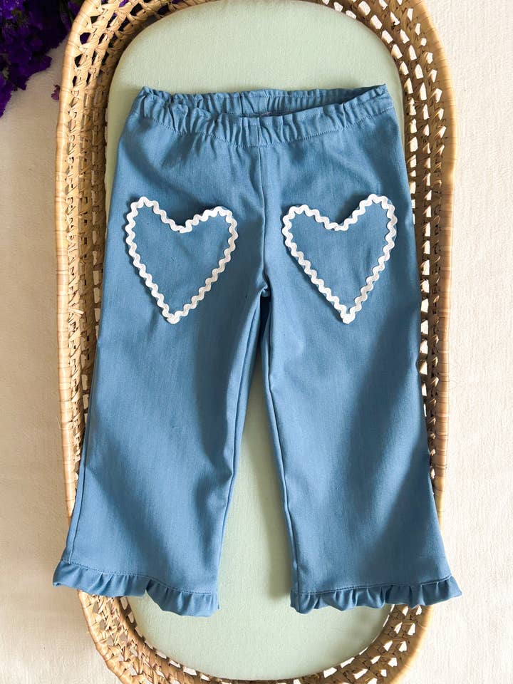Pantaloni Blu Cuori per la vendita all'ingrosso da parte di Maria Jasmim Baby & Child