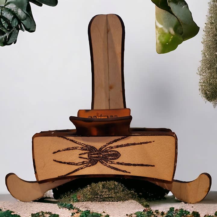 Engraved Spider Hairclaw for wholesale by PattisonPlace