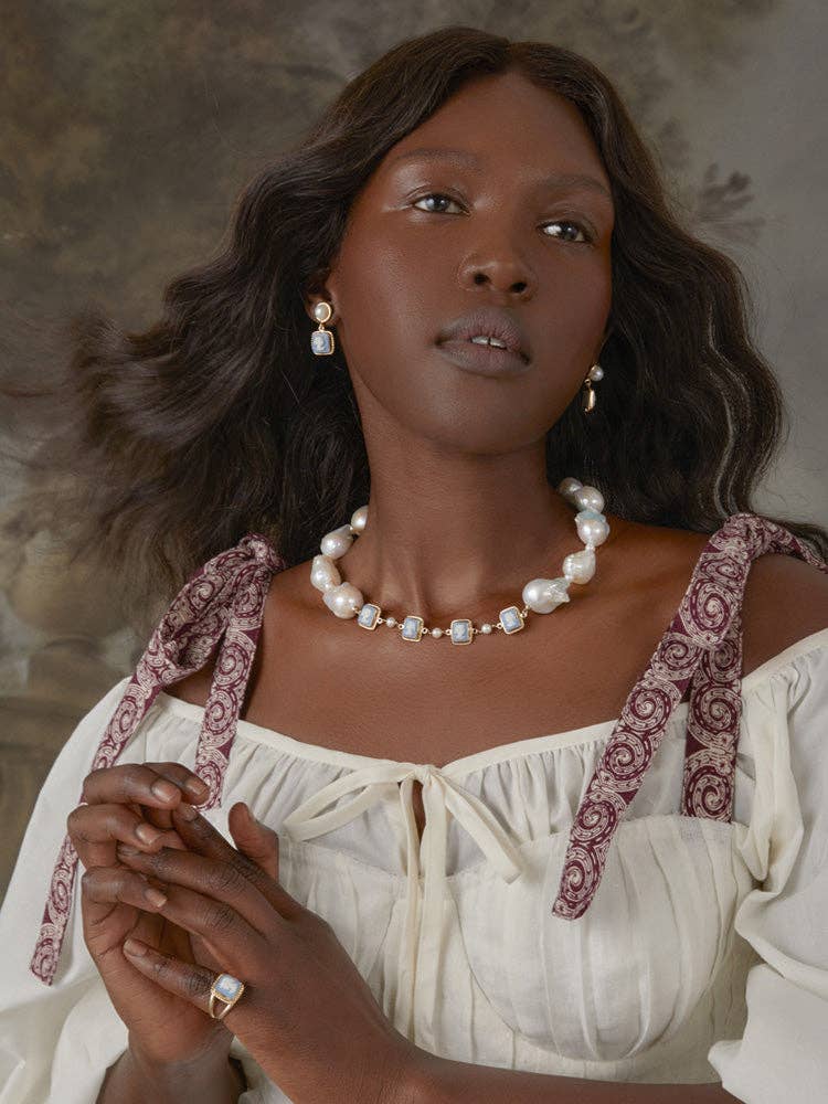 Vintouch Jewels – Großhandel Ohrhänger – Die geliebten himmelblauen Kamee-Ohrringe mit Perlen1