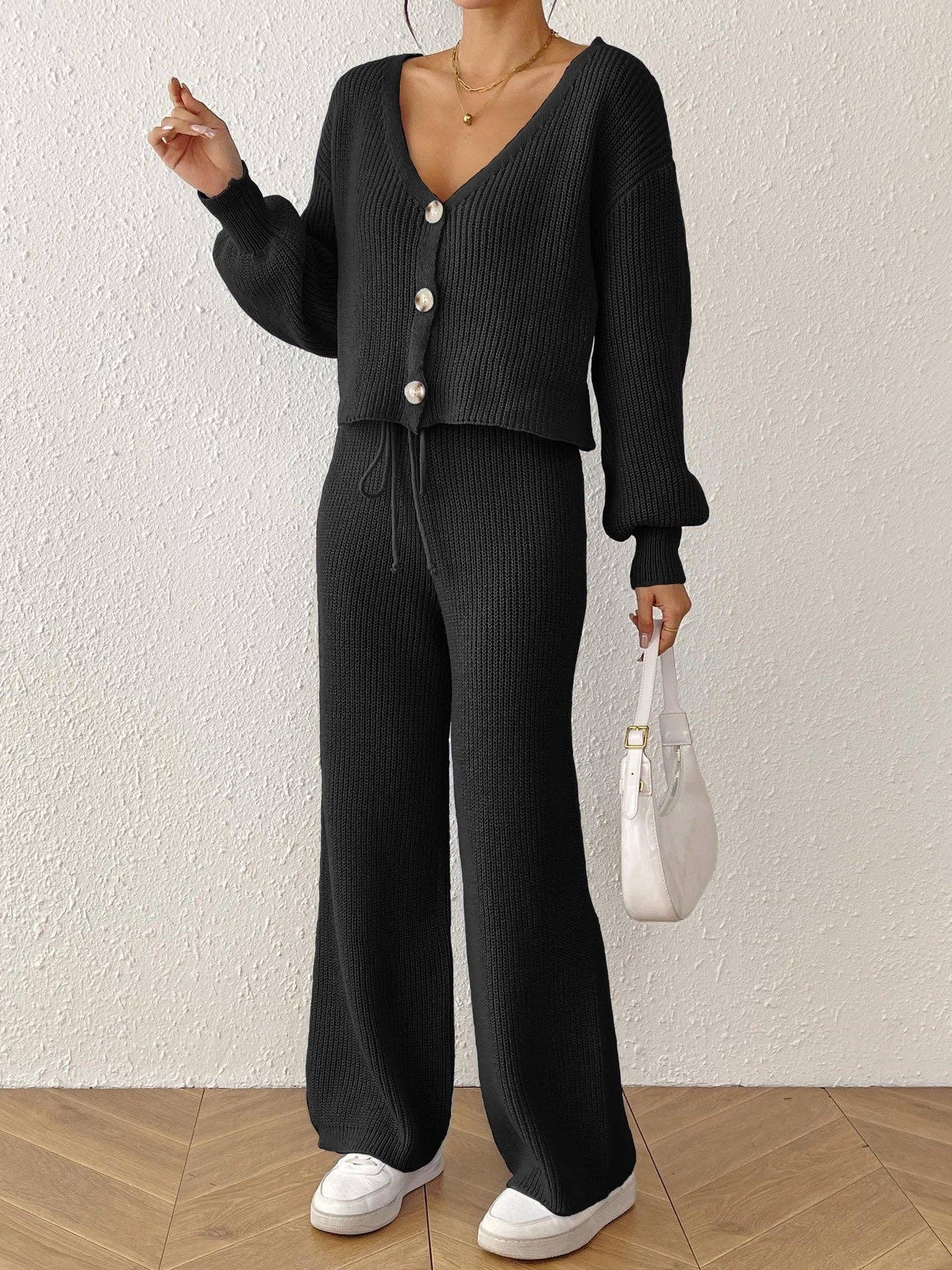 Suhkasana – Engroshandel Loungesæt - Dame – Hyggeligt To-delt Sæt | Cardigan med Knapper & Bukser med Snoretræk4