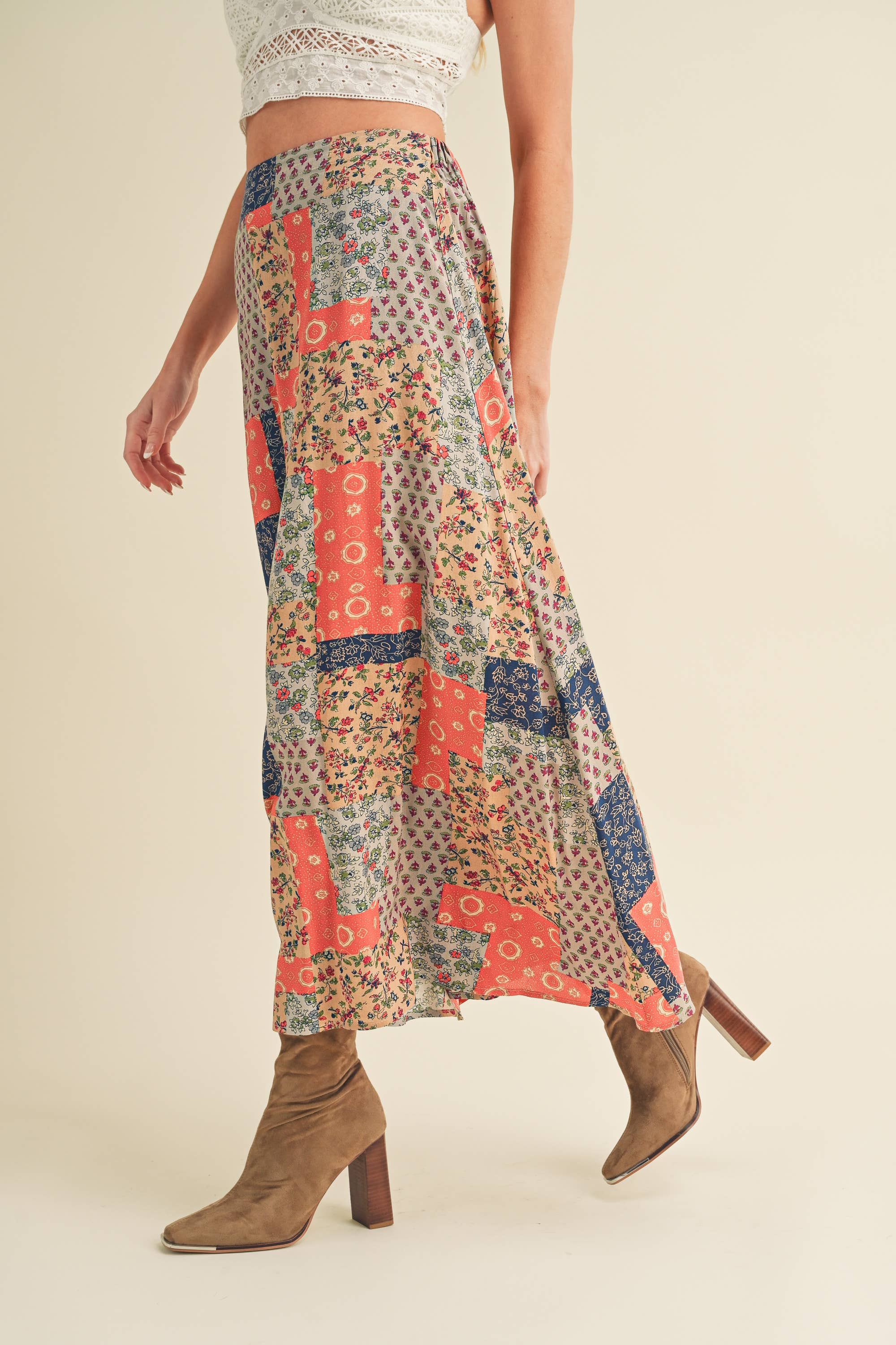 AEMI + CO - Wholesale Skirt - Women's - 773DN Bradyn Print Skirt12