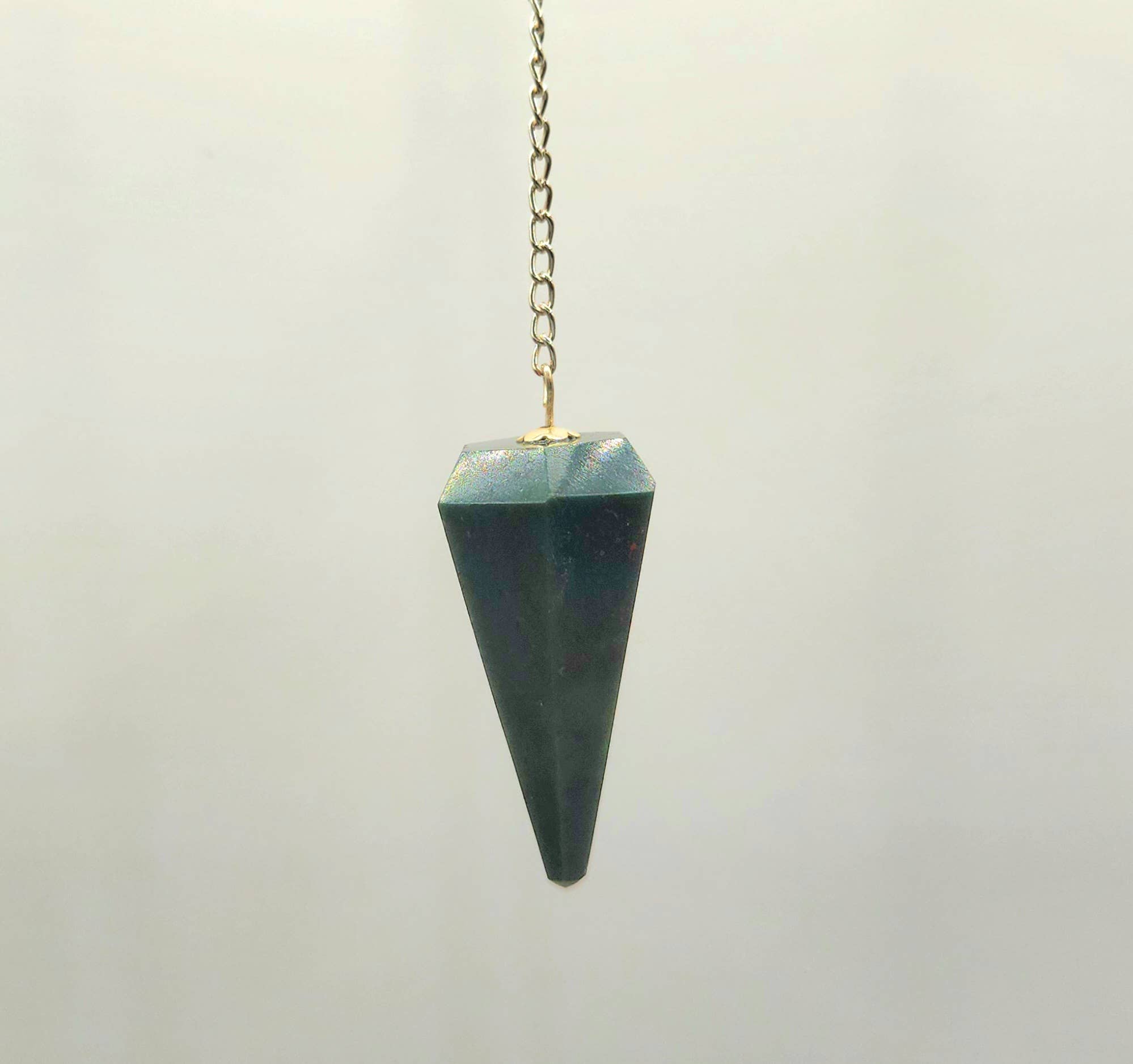 Meraki Gemstones – wholesale Pendulum board – Bloodstone Gemstone Pendulum w/Silver plated chain2