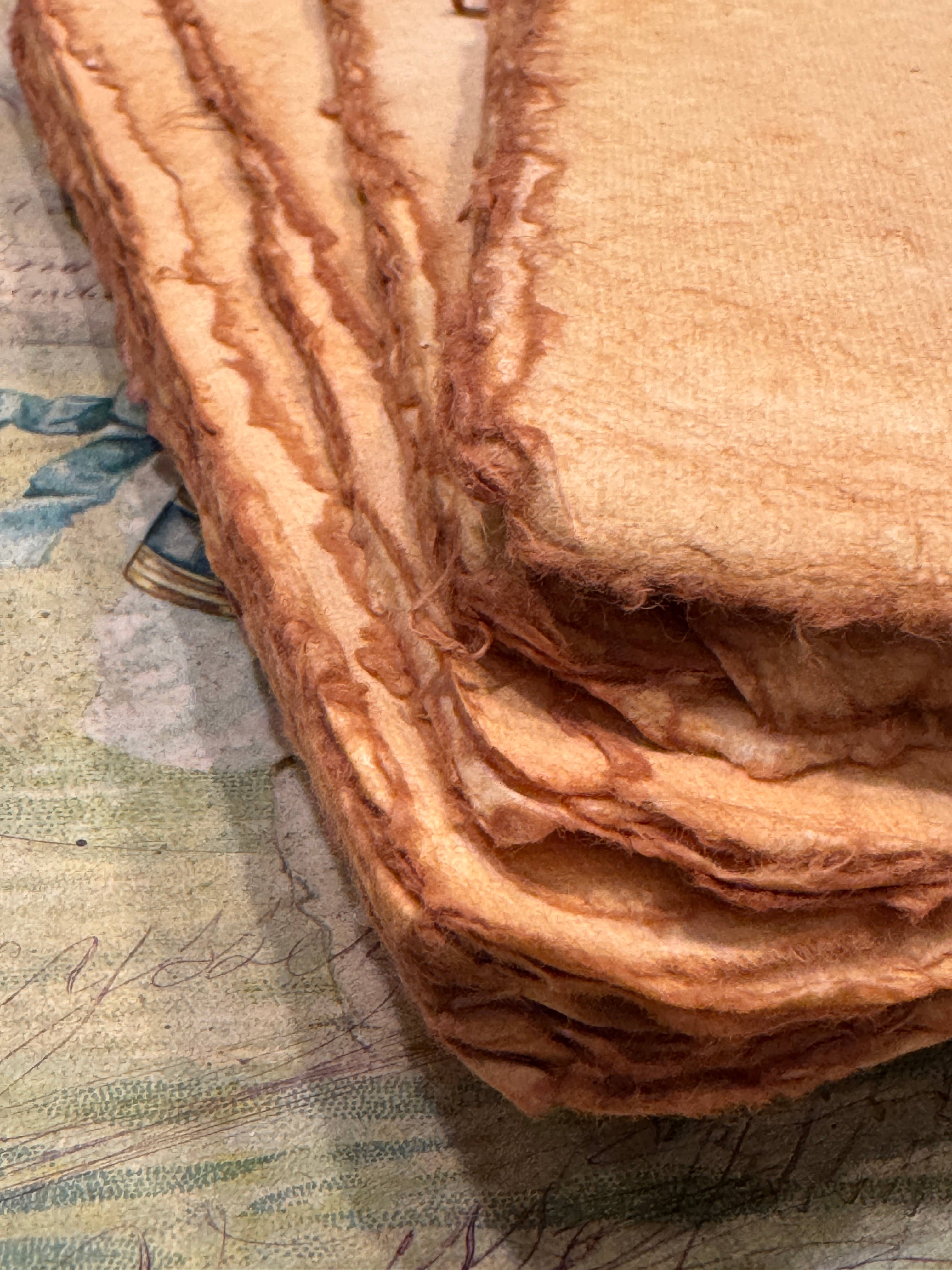 Monahan Papers – Großhandel Bastelzubehör – Handgefertigte Büttenrand-Papierbündel in Kaffeefarbe2