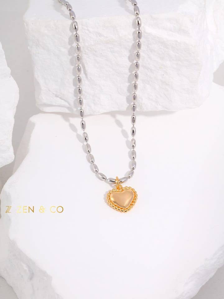 Collier pendentif cœur bouffant inspiré de Barbie HAZEL pour la vente par ZEN&CO Studio