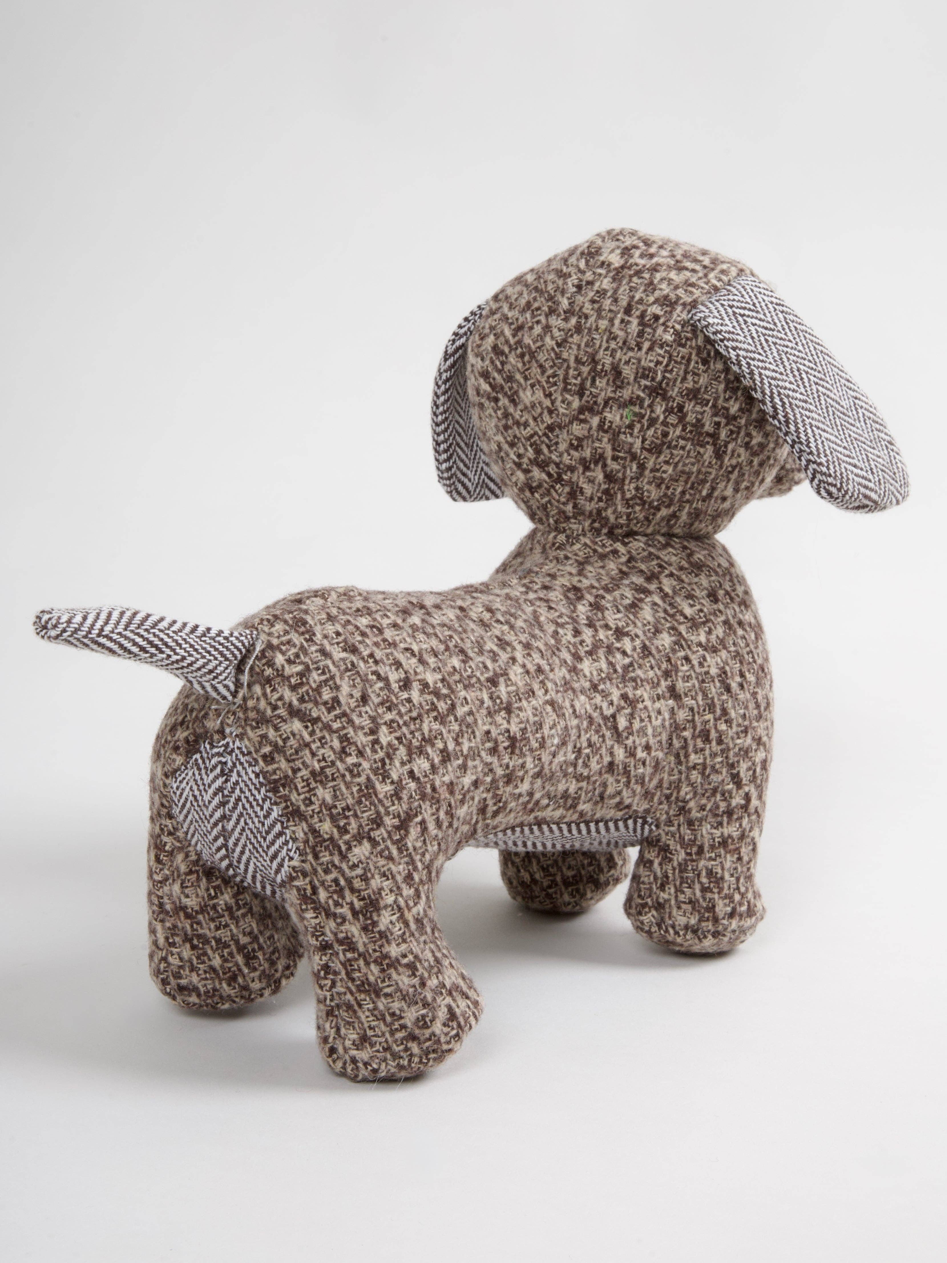 Nordog – Engroshandel Tøjdyr - Hund – Joachim gravhunden3