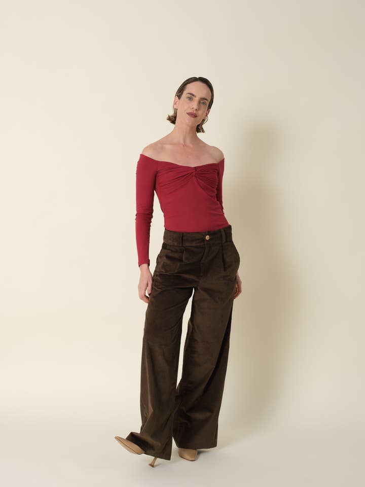 Pantaloni Olivia Velluto a coste Cioccolato per la vendita all'ingrosso da parte di MARIE