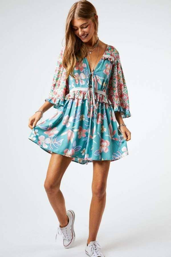 Davi & Dani – wholesale Romper – Women's – PLUS FLORAL TIE FRONT BACK FLARED SLEEVE ROMPER15