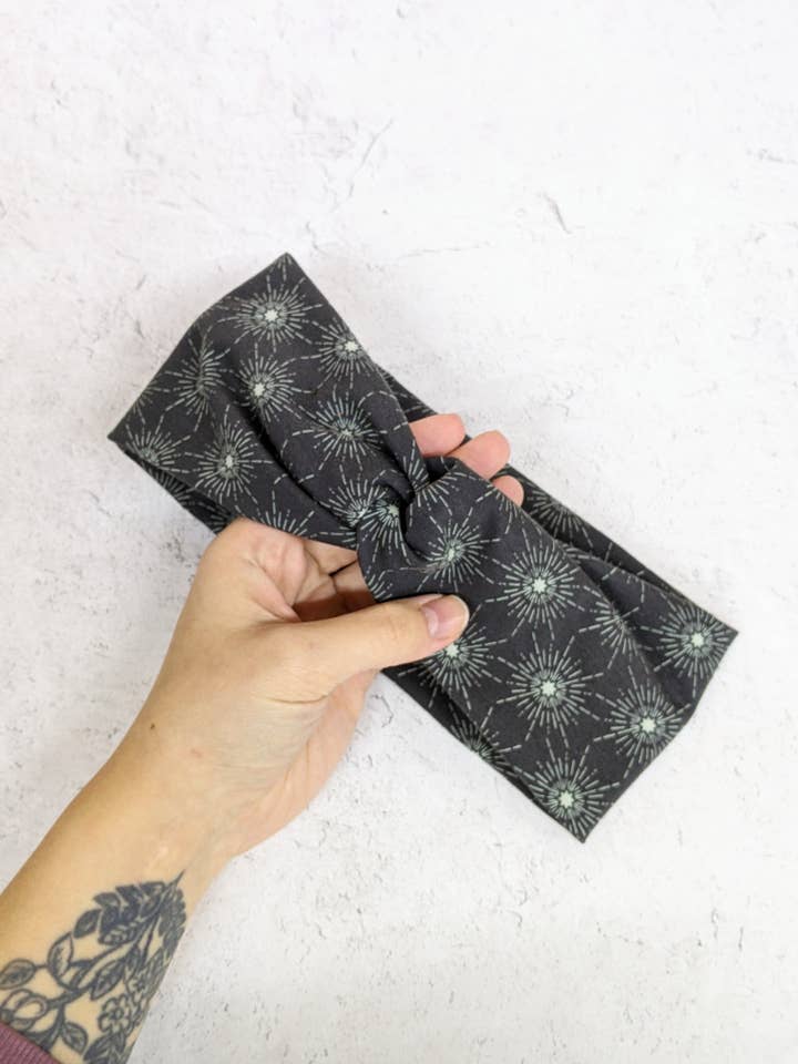 Diadema con nudo sintético - Star Burst Navy para venta al por mayor de Two Birds Eco Shop