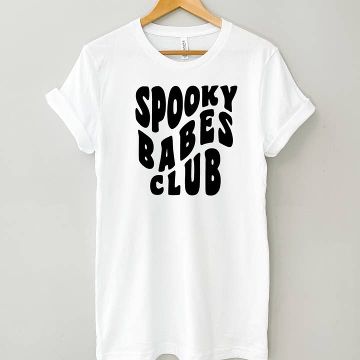 T-shirt Spooky Babes Club Blanc pour la vente par Forensic Myles