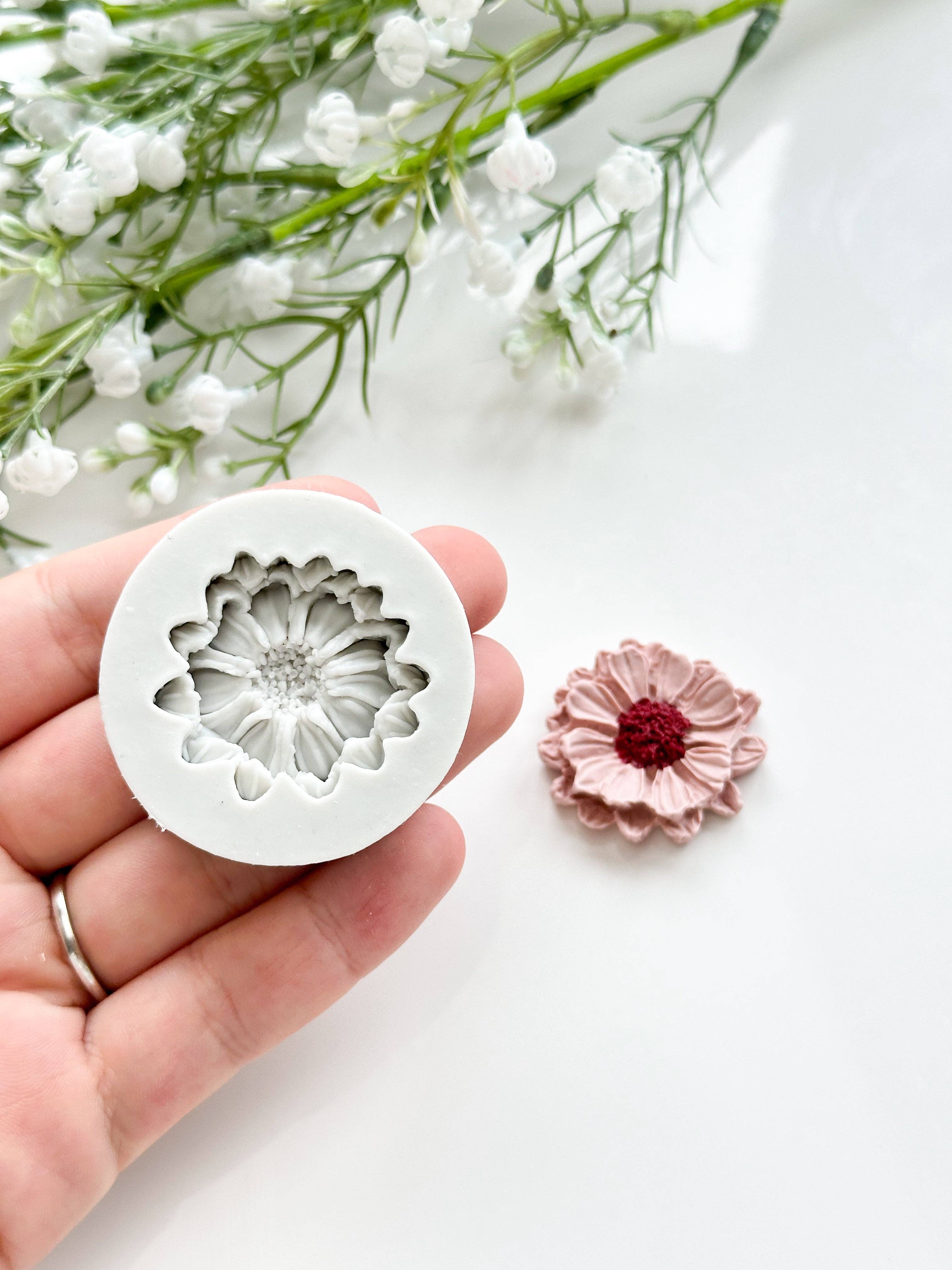 Tera Clay - Vente Matériels de bricolage - Moule en silicone fleur anémone pour pâte polymère2
