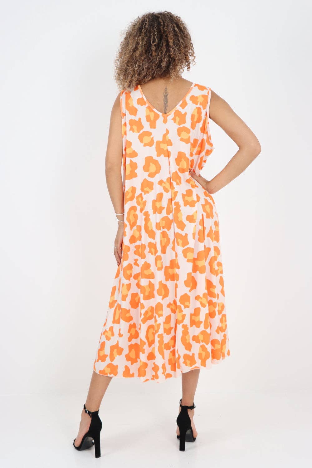 Miss Bold - Vendita all'ingrosso Vestito - Donna - Abito longuette senza maniche con stampa animalier italiana22