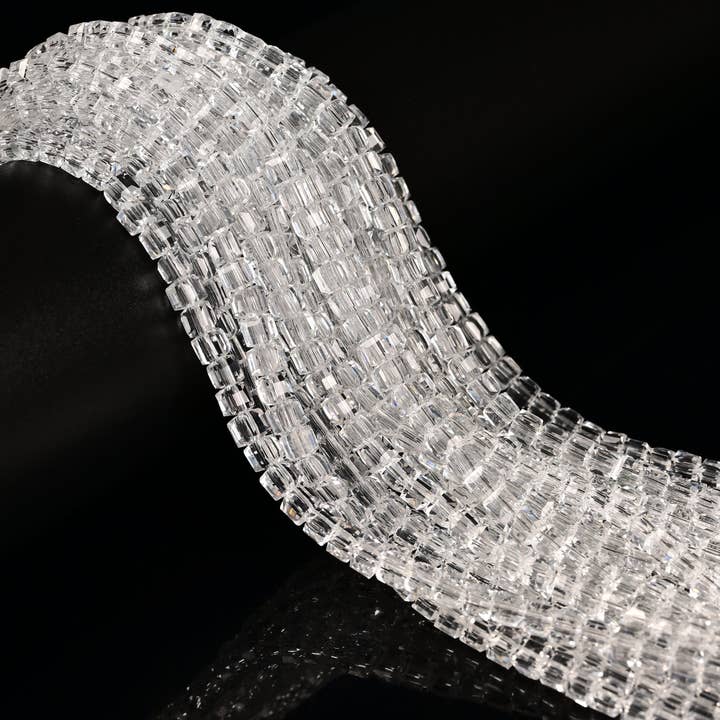 CRCBEADS - Wholesale Beads - Clear Crystal Glass Faceted Rubik's Cube Beads Size 4mm 15.5'' Strand