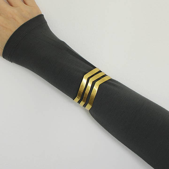 LA MAR - Wholesale Cuff Bracelet - WONDER gold-plated bracelet - Design with character5