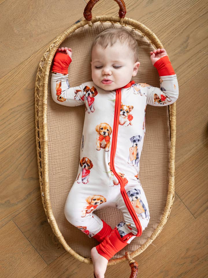 Amour de chiot Convertible Zippee pour la vente par Riley & Rett