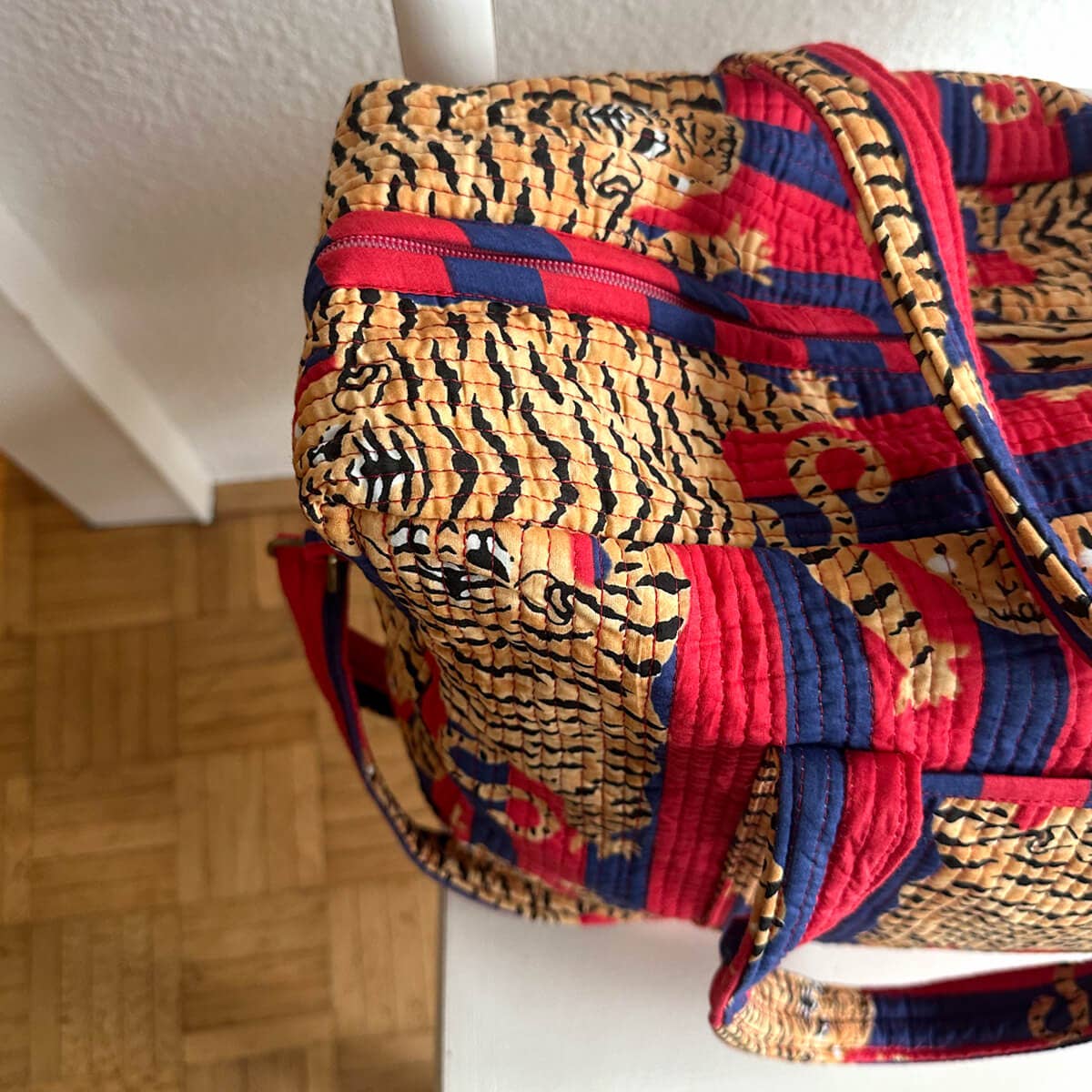 kikooni - Vendita all'ingrosso Sacca da viaggio - Donna - Borsa da viaggio grande Poppy Tiger Diva7