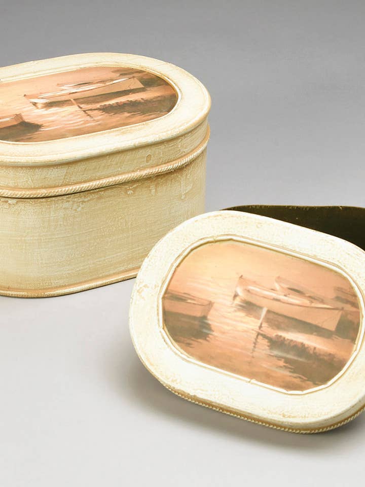 Paire de boîtes ovales - Design de barque pour la vente par AA Importing