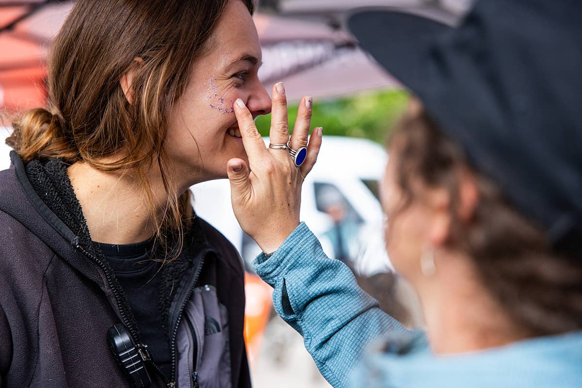 Adorn Designs - Wholesale Body Glitter/Shimmer - Lavender Biodegradable Glitter 2