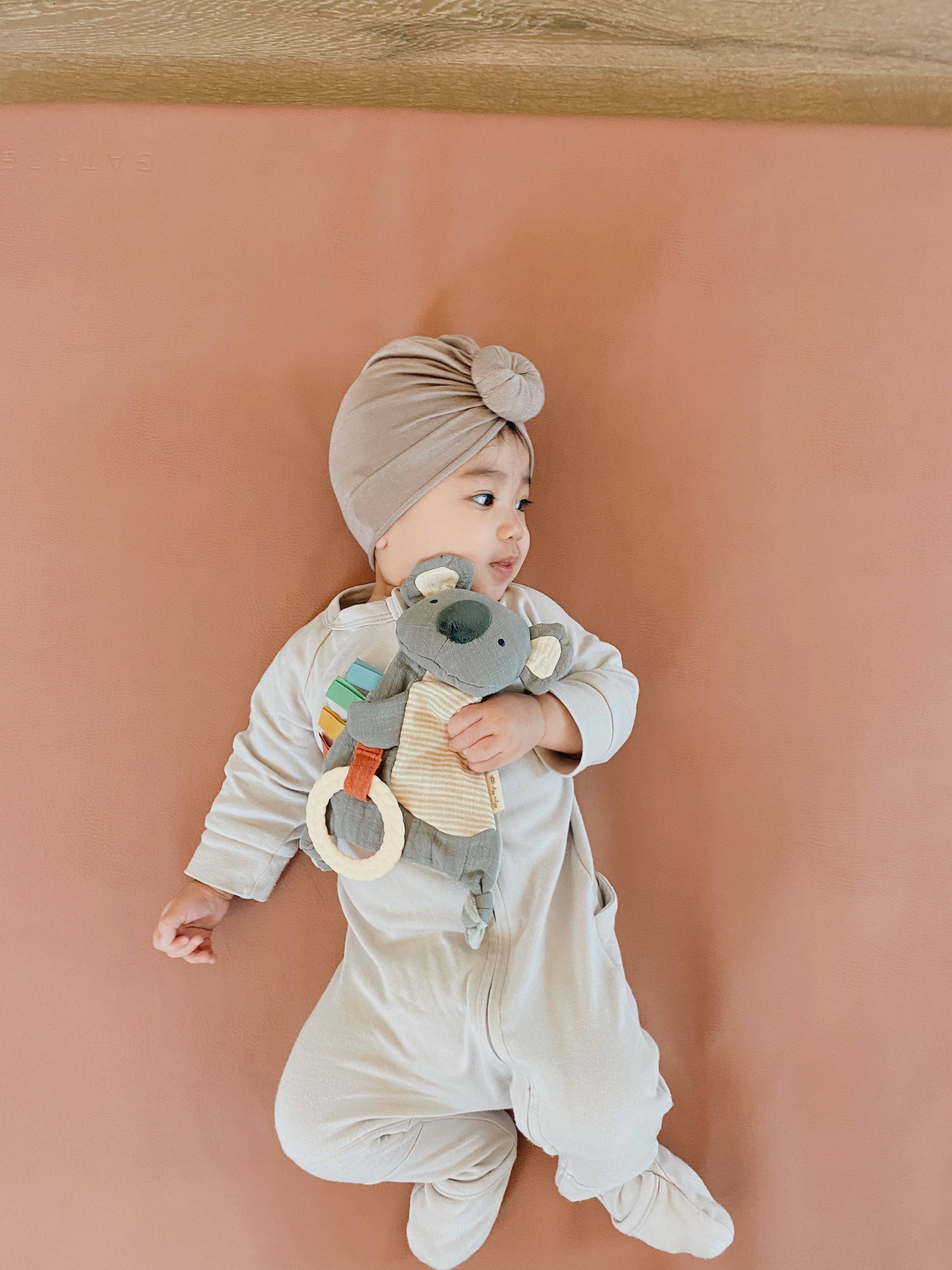 Itzy Ritzy - Wholesale Crinkle Tag Toy - Baby - Bitzy Crinkle™ Sensory Toy with Teether13