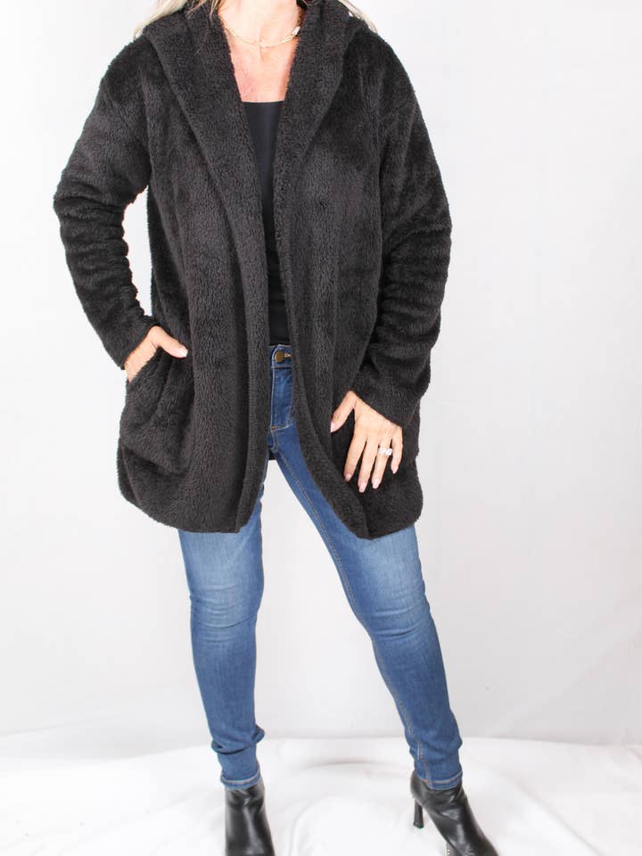 SR2641-B - Écharpe à capuchon noire A1679 pour la vente par K & C Clothing, Inc.