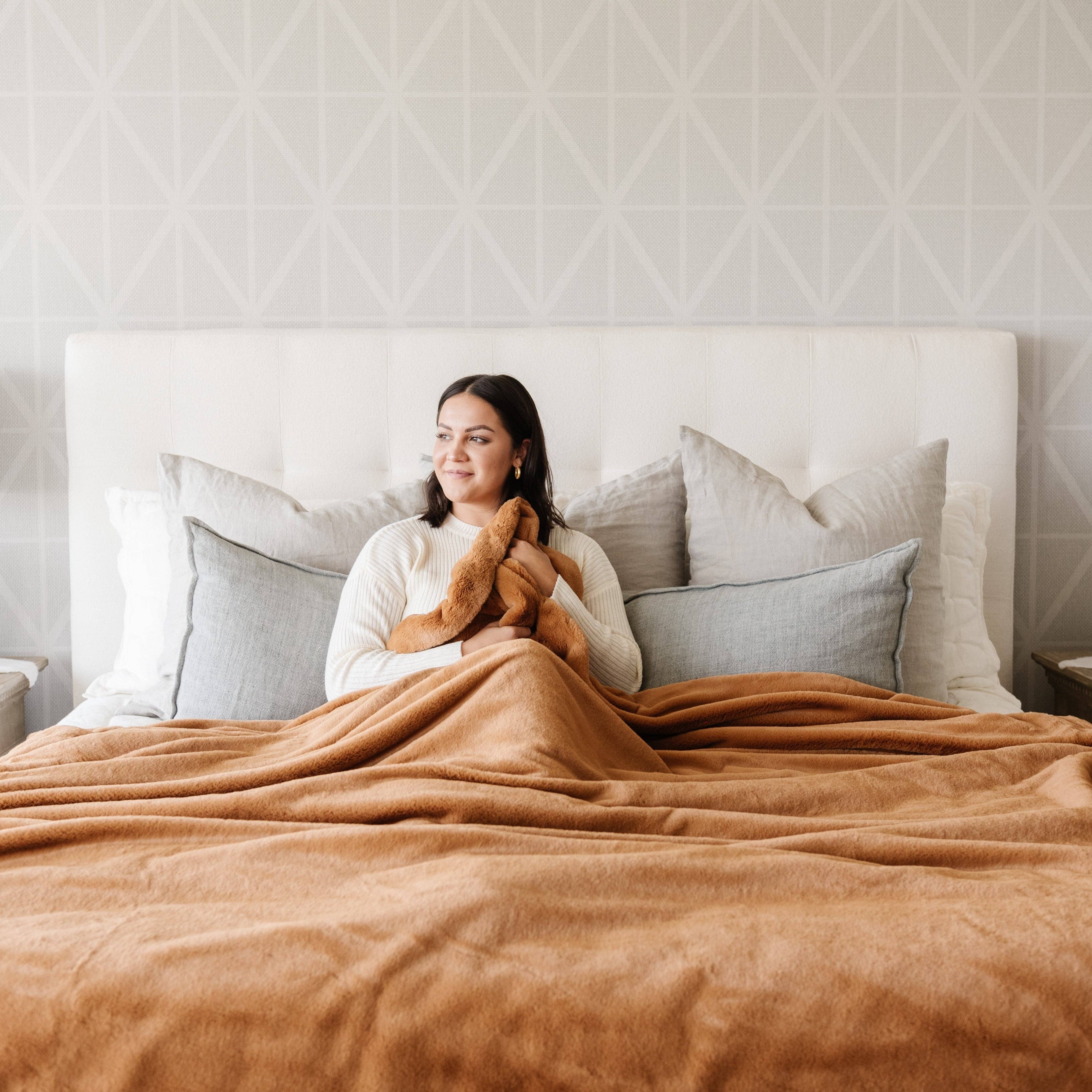 Saranoni - Wholesale Bedding Blanket - FAUX FUR KING BLANKETS45