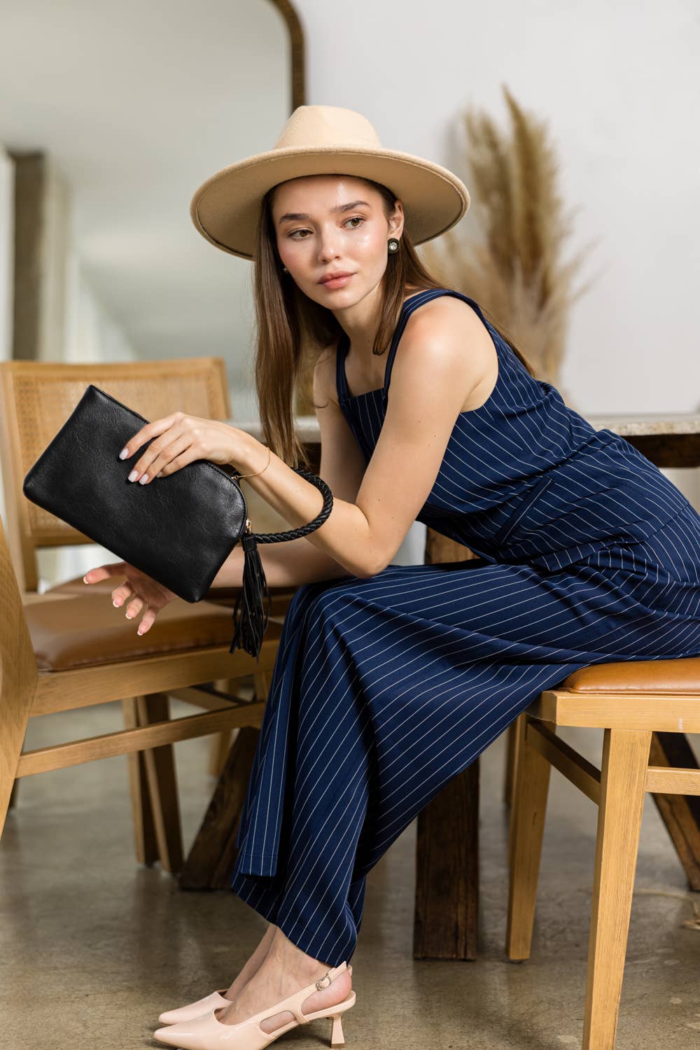 Handbag Factory Corp - Wholesale Clutch Bag - Women's - Braided Ring Handle Wristlet Clutch21