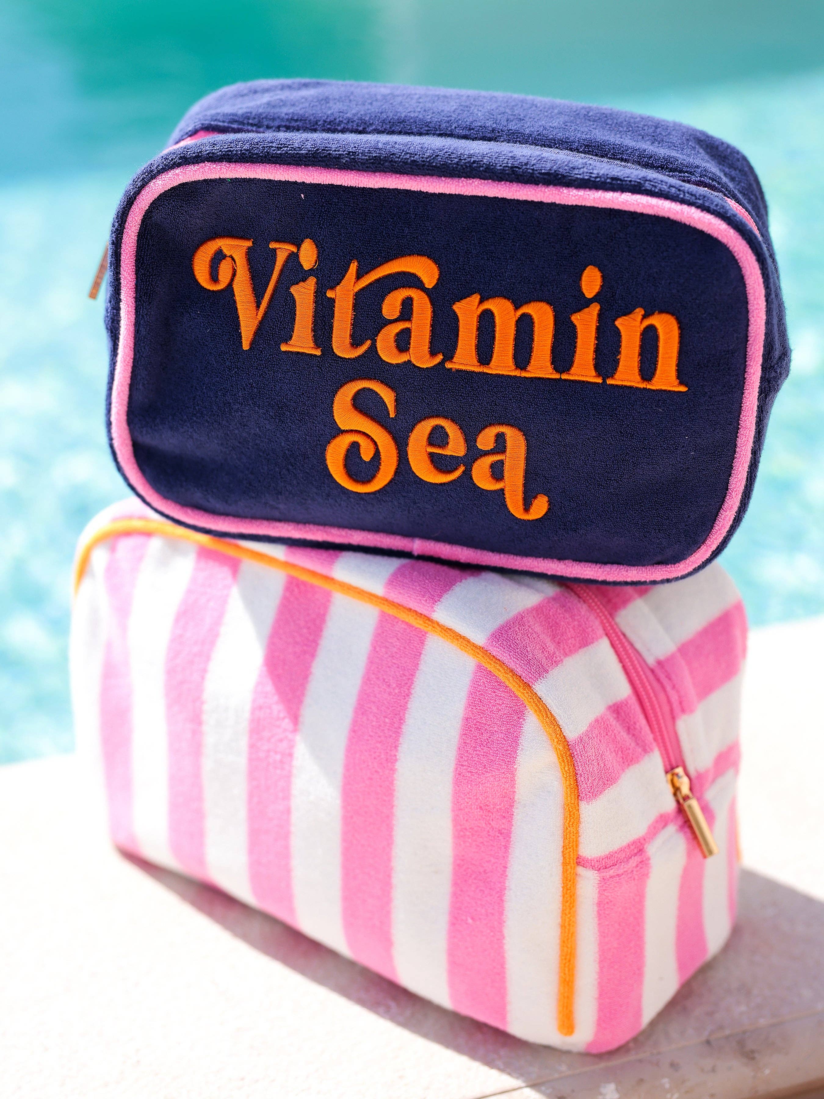 Shiraleah - Wholesale Pouch - Women's - CABANA "VITAMIN SEA" MEDIUM ZIP POUCH, NAVY2