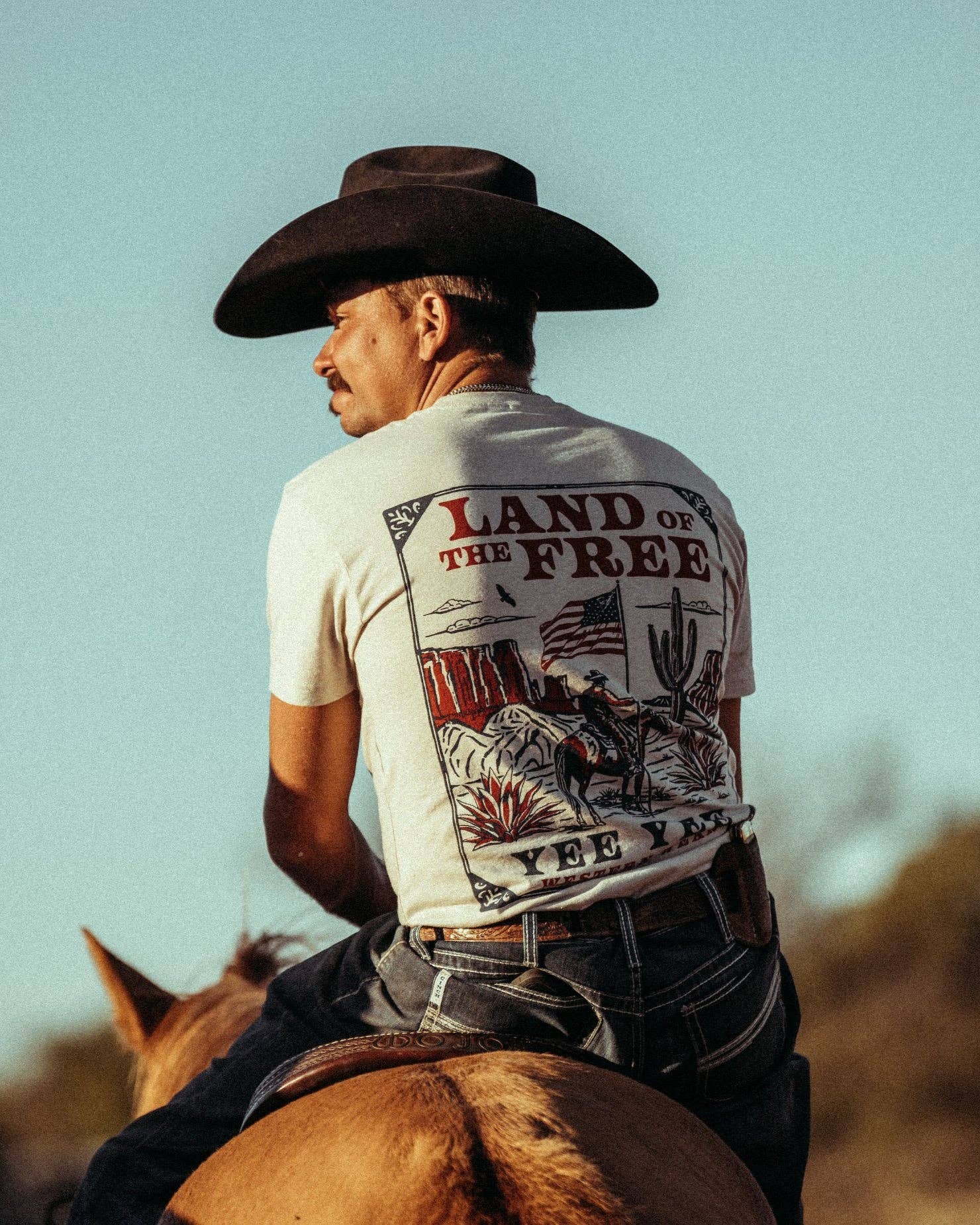 Yee Yee – Großhandel T-Shirt mit Siebdruck – Herren – Freiheit Ranch T-Shirt2