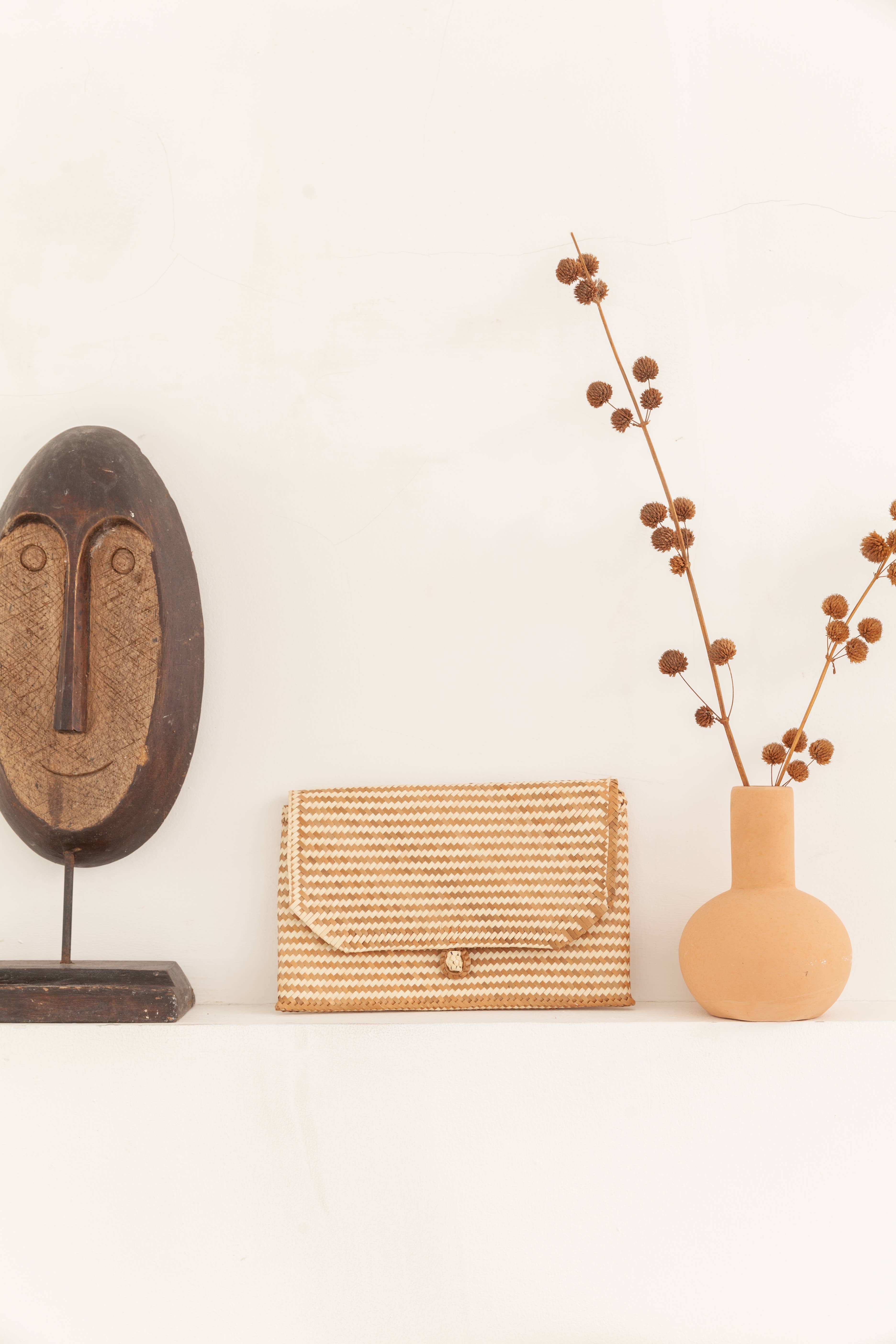 Village Thrive - Wholesale Clutch Bag - Women's - Rattan Clutch in Stripes Motif4