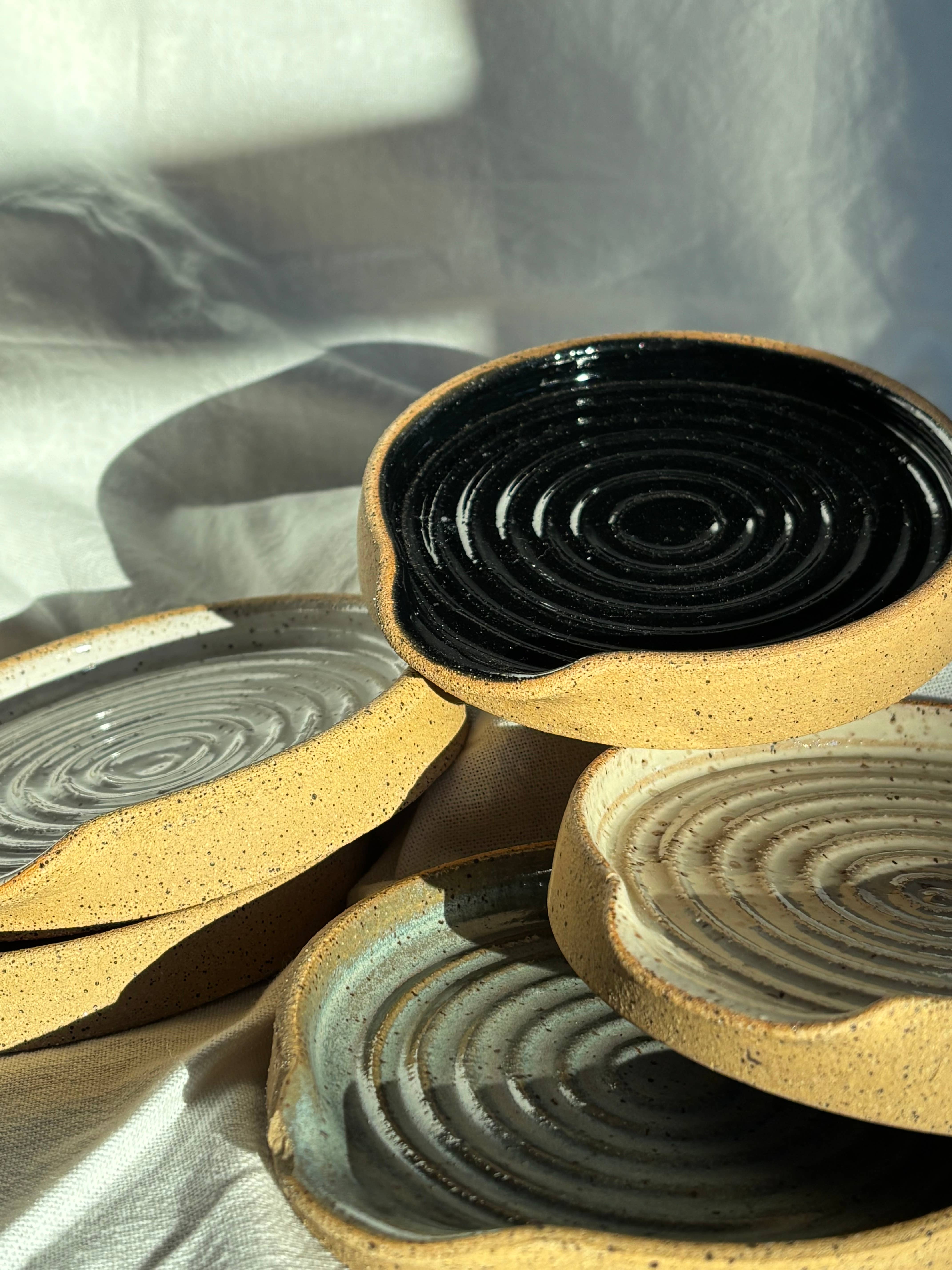 Curtis Park Soap & Ceramics - Wholesale Spoon rest - Ceramic Spoon Rest Artichoke3