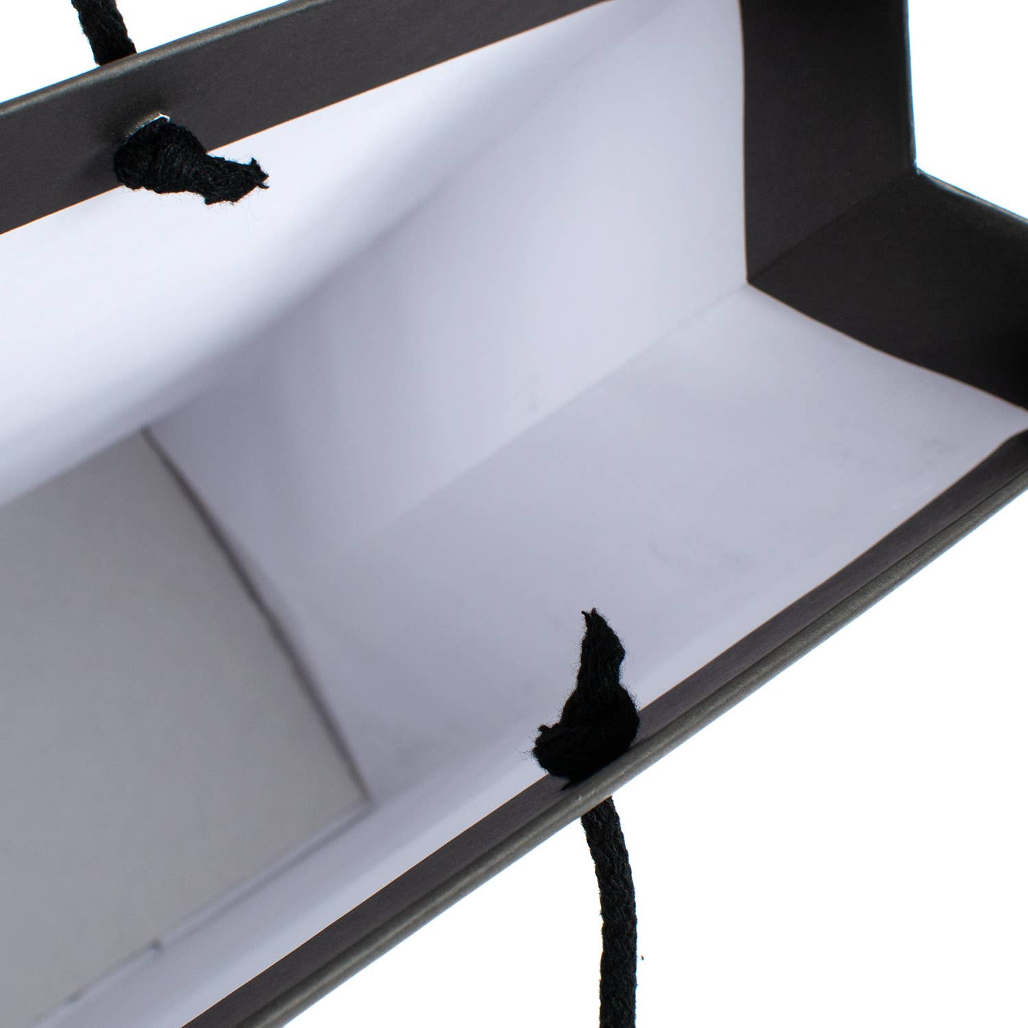 Sable Saco de Papel Kraft Preto Luxo para venda a revendedores na Faire2