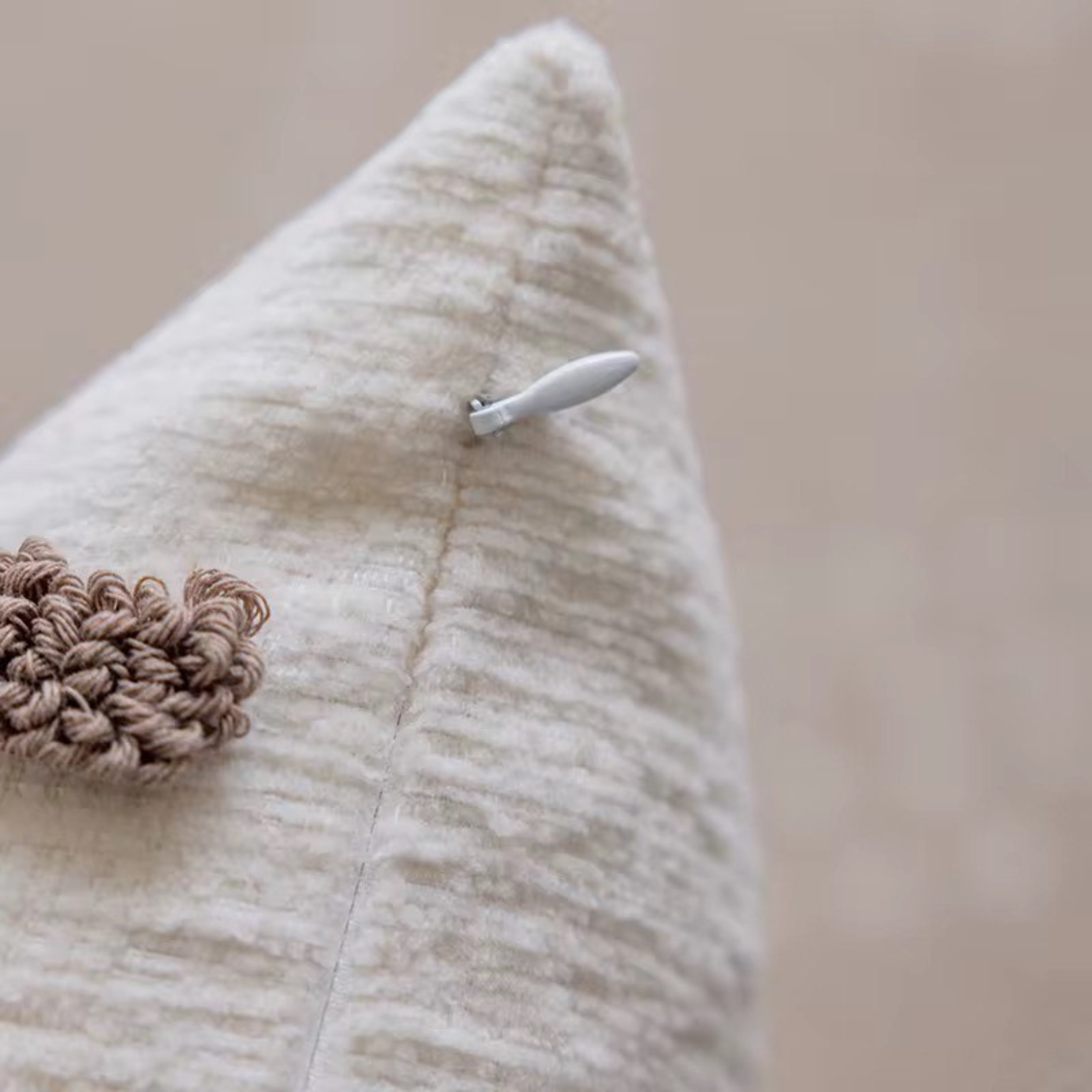 Delmar Decor - Wholesale Throw Pillow Cover - Modern Eclectic Throw Pillow Cover, 18x18 inch4