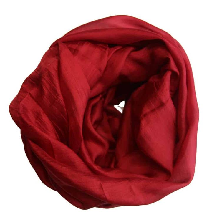 Sciarpa anello seta Than Loop 5 per la vendita all'ingrosso da parte di LOOM Fair Trade