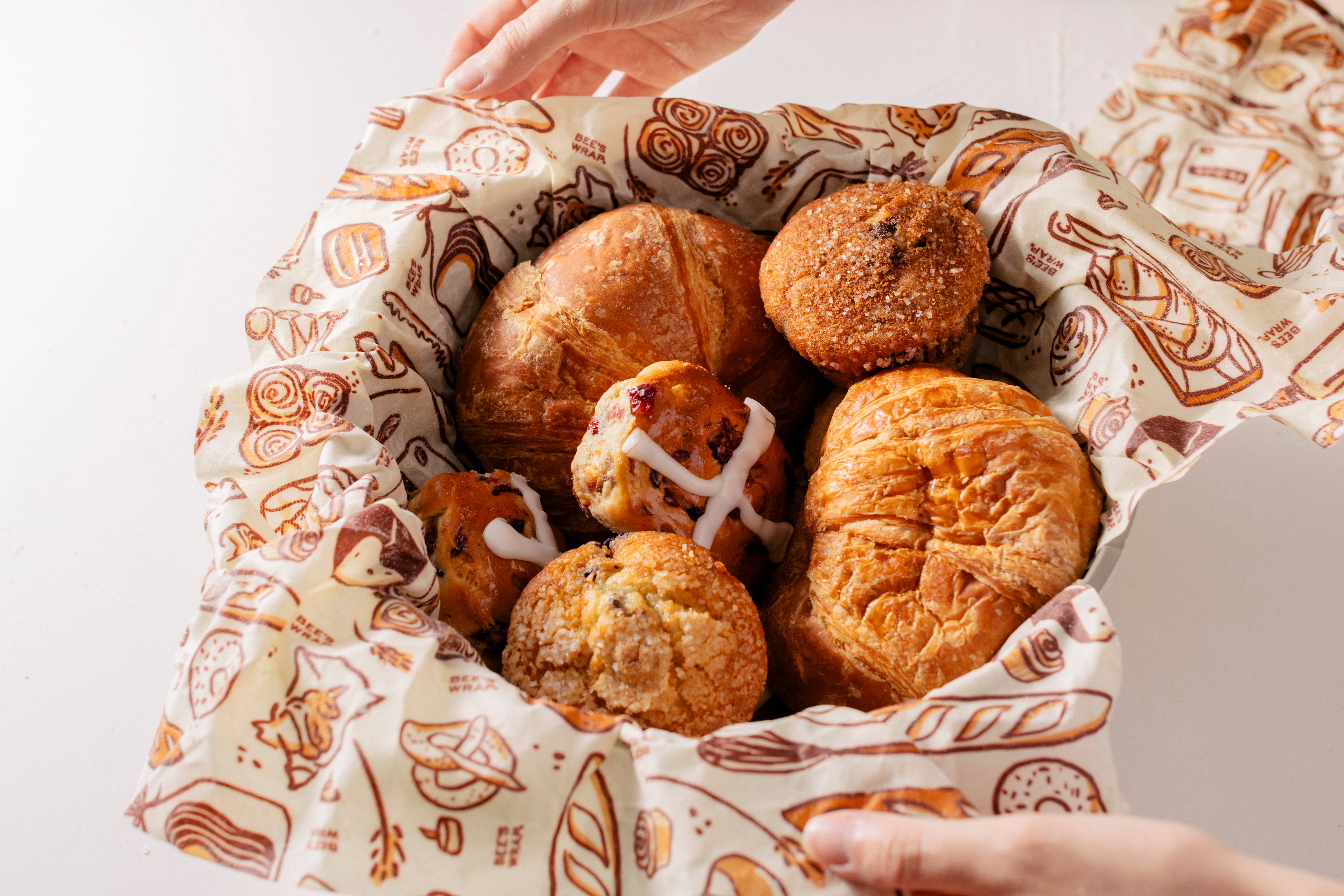 Bee's Wrap - Wholesale Food Storage Wrap/Bag - New! Bakery Lane - Bread Wrap, Seasonal Print8