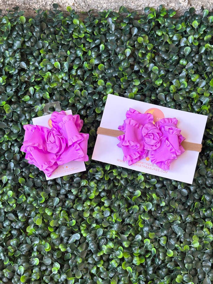 Iris Classic Medium Ruffle for wholesale by Luna Lane treasures