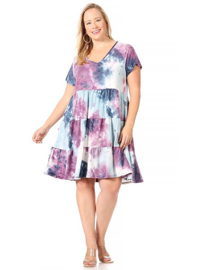 VIBE Apparel Co - Wholesale Jurk - Dames - Plus Tie Dye Babydoll-jurk met raglanmouwen6
