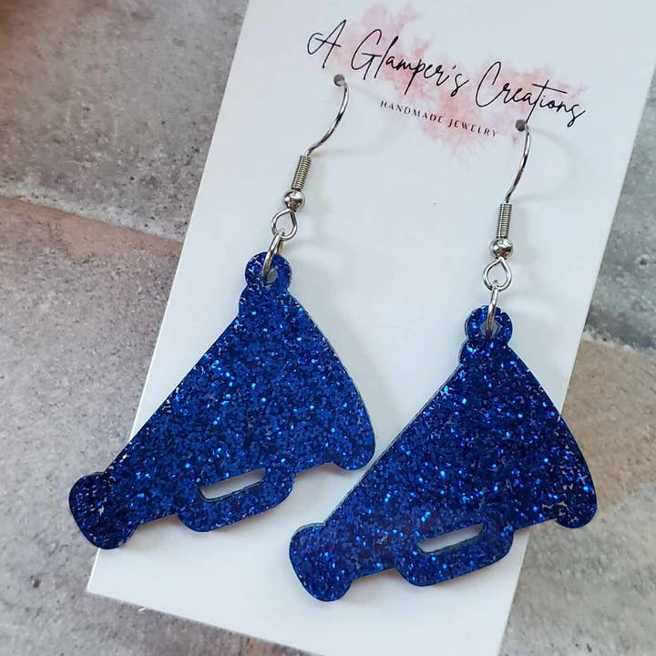 Blå Glitter Akryl Cheer Megafon Game Day Örhängen för wholesale av A Glamper's Creations LLC