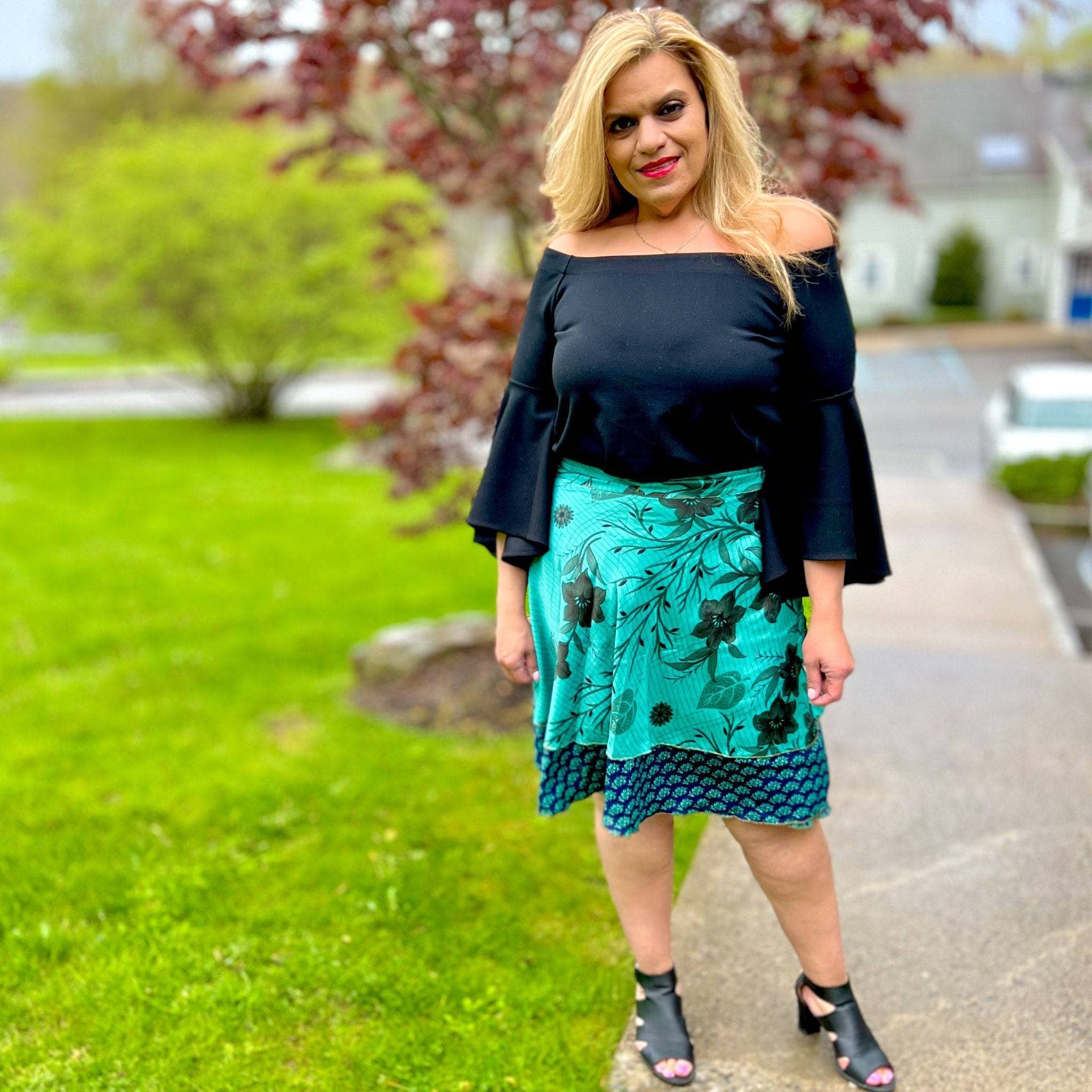 Darn Good Yarn - Wholesale Skirt - Women's - Knee-Length: "Mini" Sari Wrap Skirts15