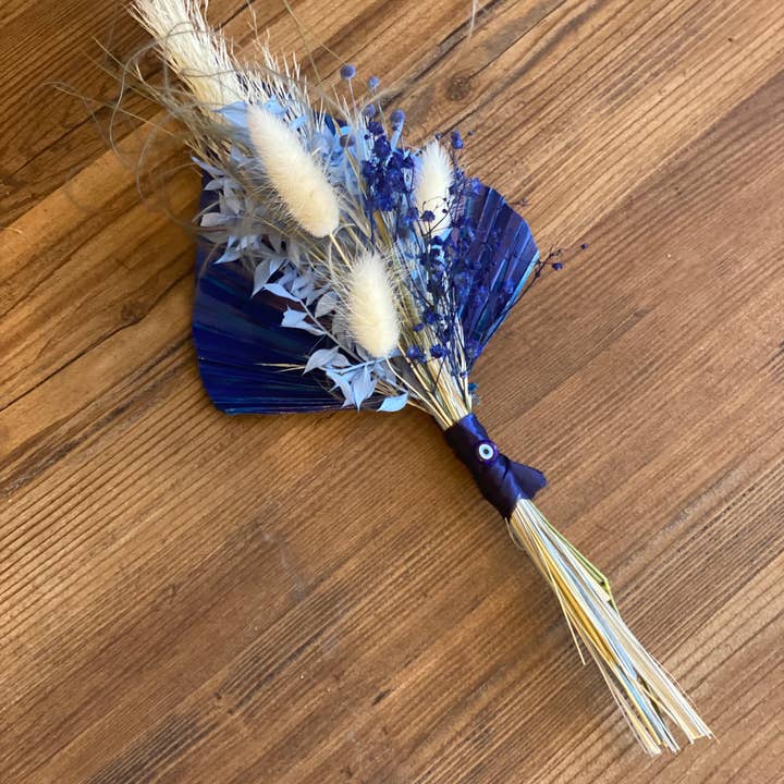 B Collective - Wholesale Dried/Pressed Flowers - Nazar (Protection) Mini Dry Flower Bouquet