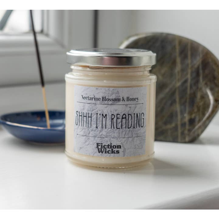 Shhh I'm reading | book candle | Clean Cotton Home Fragrance for wholesale by Fictionwicks