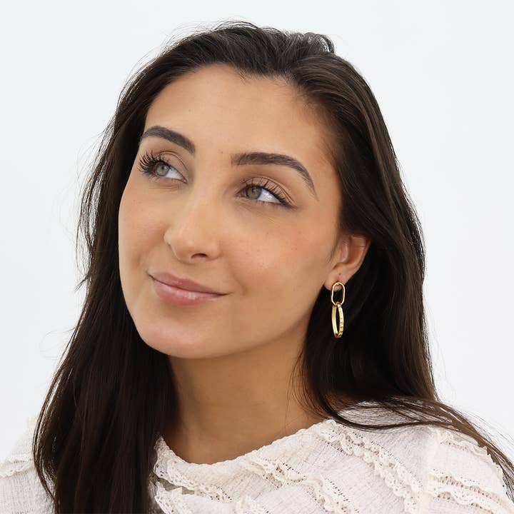KARINE SULTAN - Vendita all'ingrosso Orecchini pendenti - Eleganti orecchini pendenti in metallo misto per un look moderno