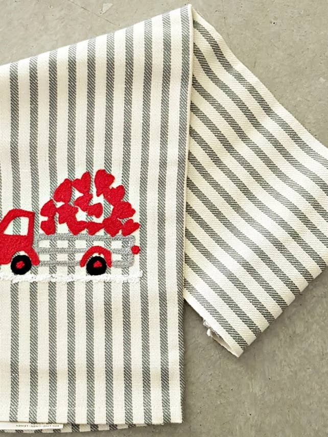 Kitchen towel Pomelo with embroidery truck with hearts for wholesale by BUSATTI